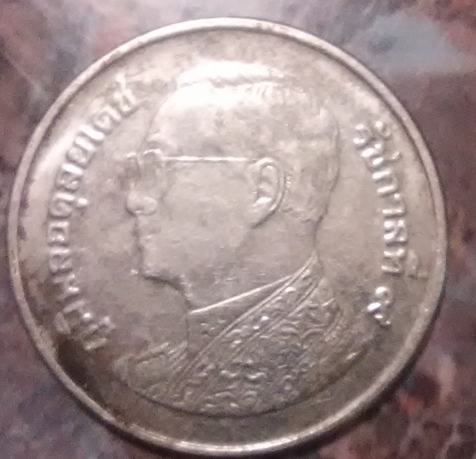 Can-Anyone-Help-Me-Identify-This?!-Id:-Thailand-1-Baht